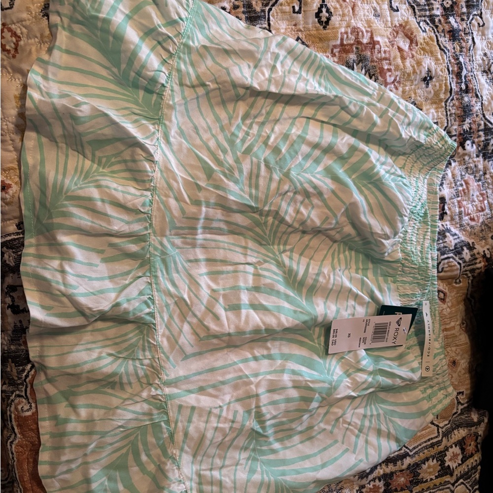 Roxy Mint Green and White Skirt